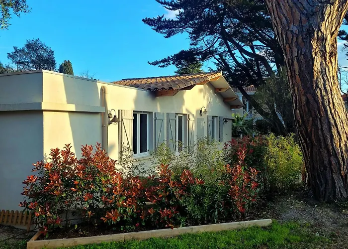 Cannes - Petit Juas, Charmante Villa Au Calme, Tout Confort