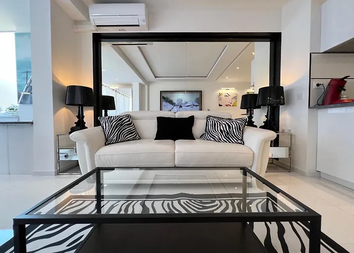 Boutique Luxueux studio 38m2 Grand Hôtel 1mn Plage Cannes