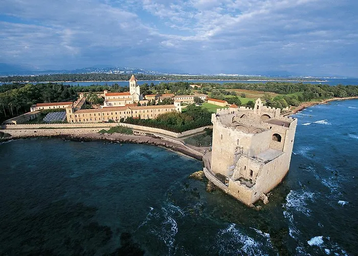 Driesterrenhotels in Cannes